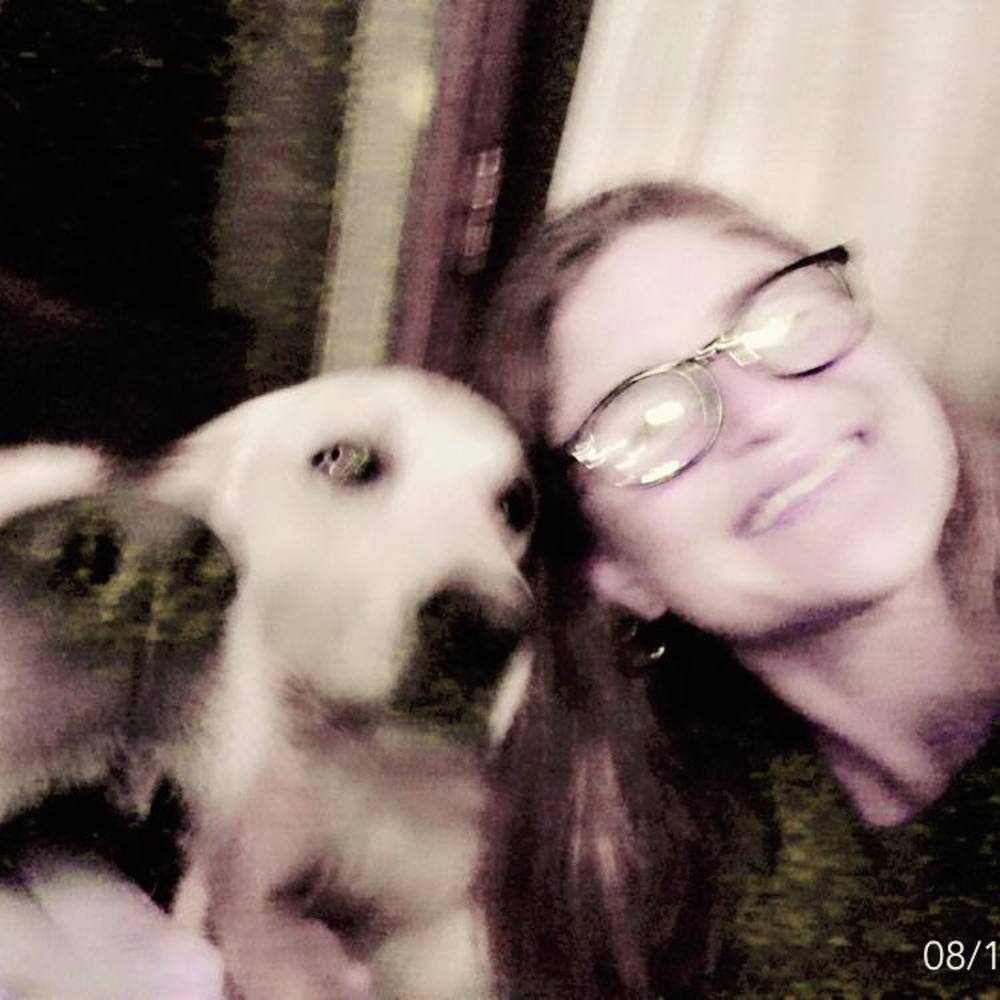 Meet your Posher, Adrianne